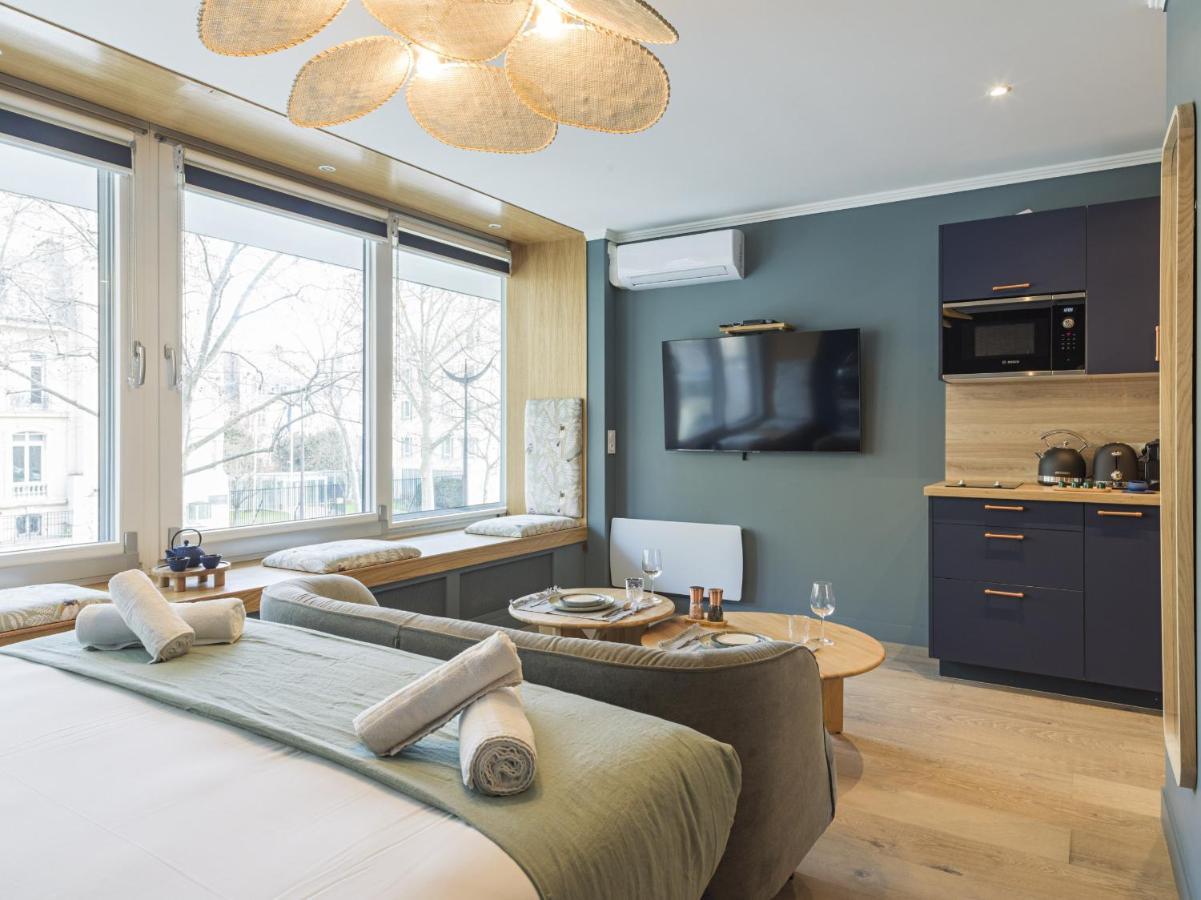 Apartment The Blue Alma Eiffel Tower *