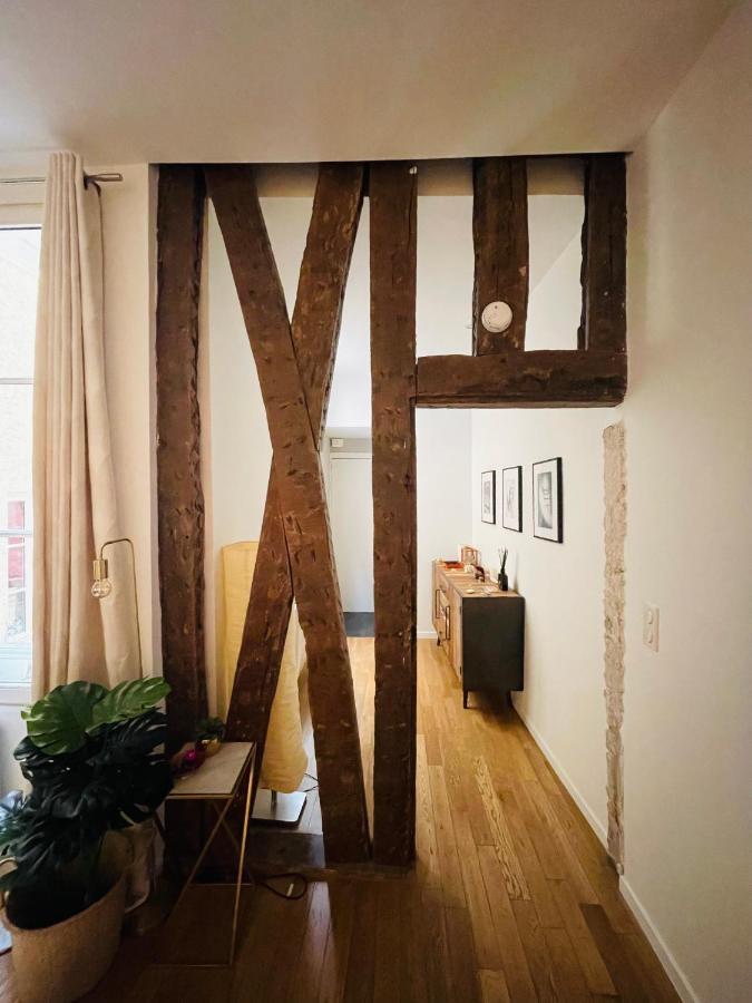 - Louvre & Rivoli Apartment *
