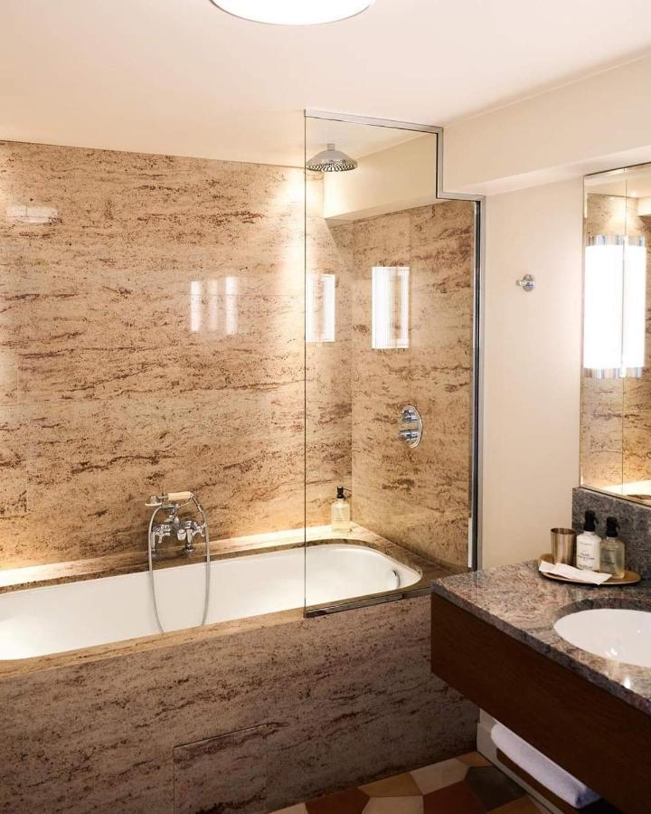 Du Sentier 4* Paris