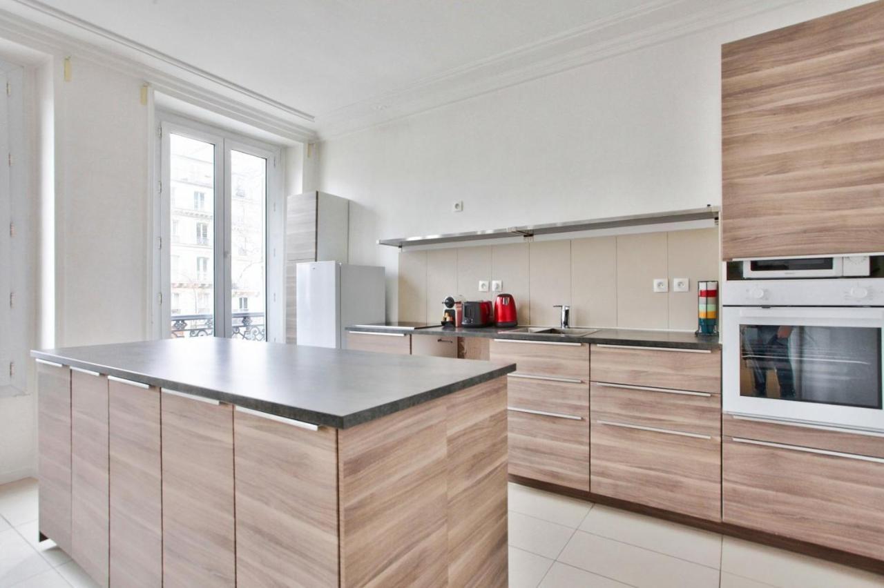 Quartier Le Marais 2 Free Netflix *