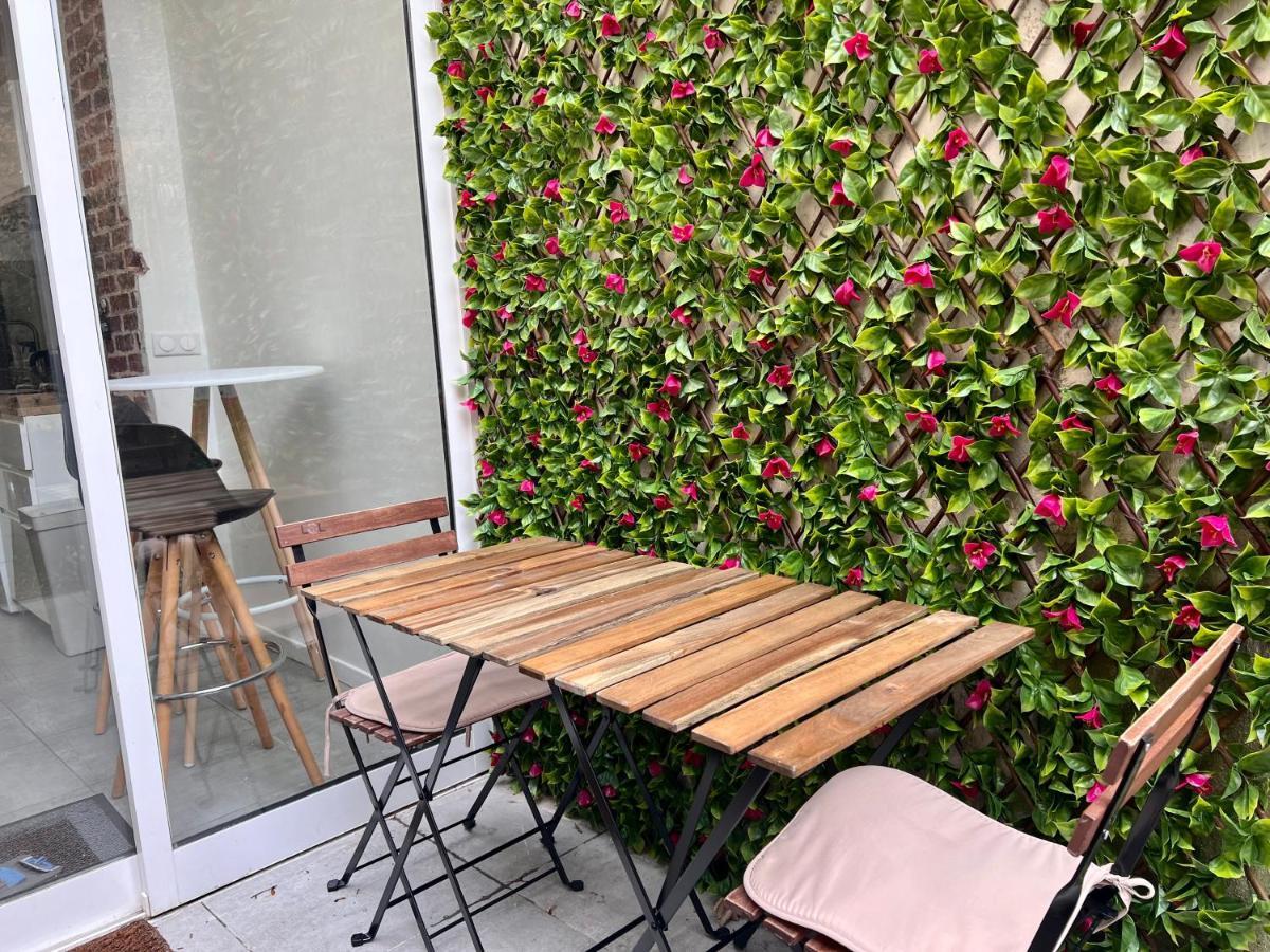Apartment Rare! Private Garden In Paris, Close To Sacre Coeur Basilica! *