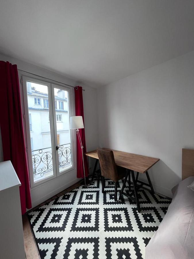 Appartement Charming In Montmartre *
