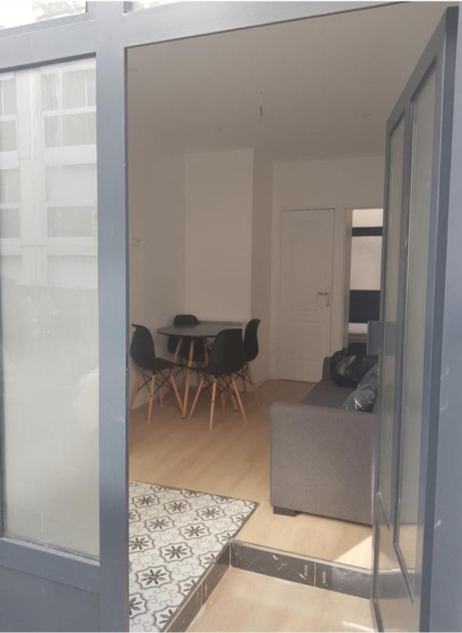 21m Comfortable Near The Eiffel Tower