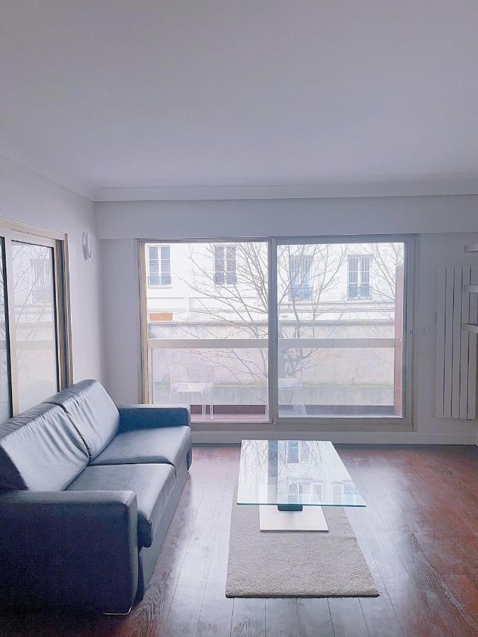 Belle Champs-elysee Apartment Paris