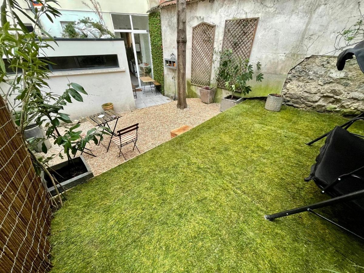 Apartment Rare! Private Garden In Paris, Close To Sacre Coeur Basilica! *