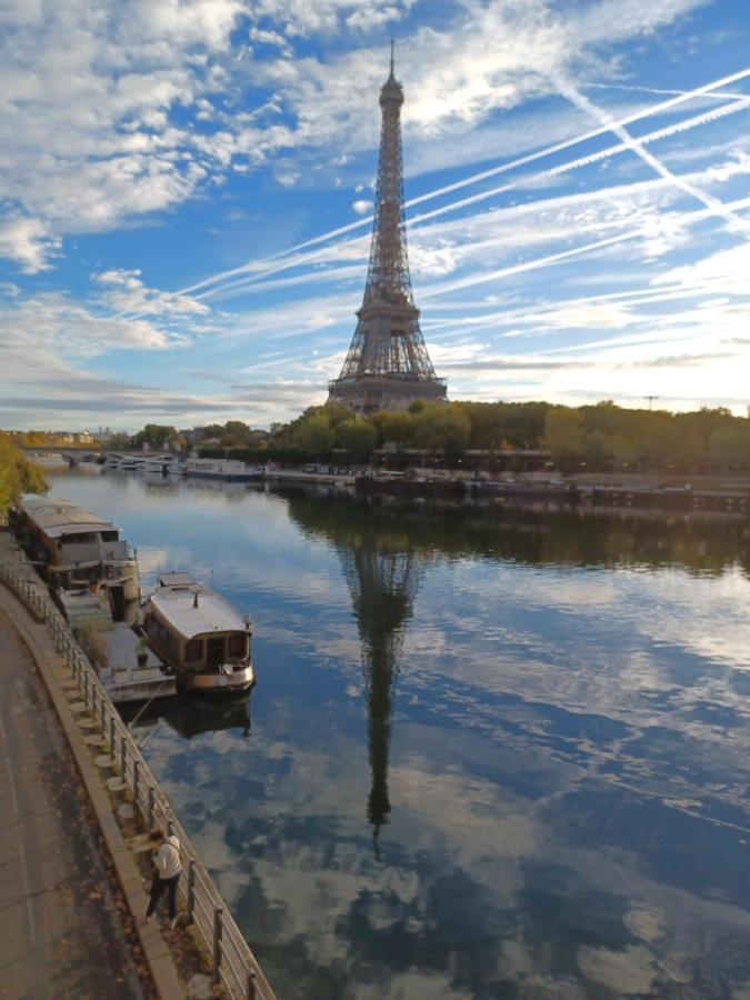 Apartment Toureifelchampselysee Paris