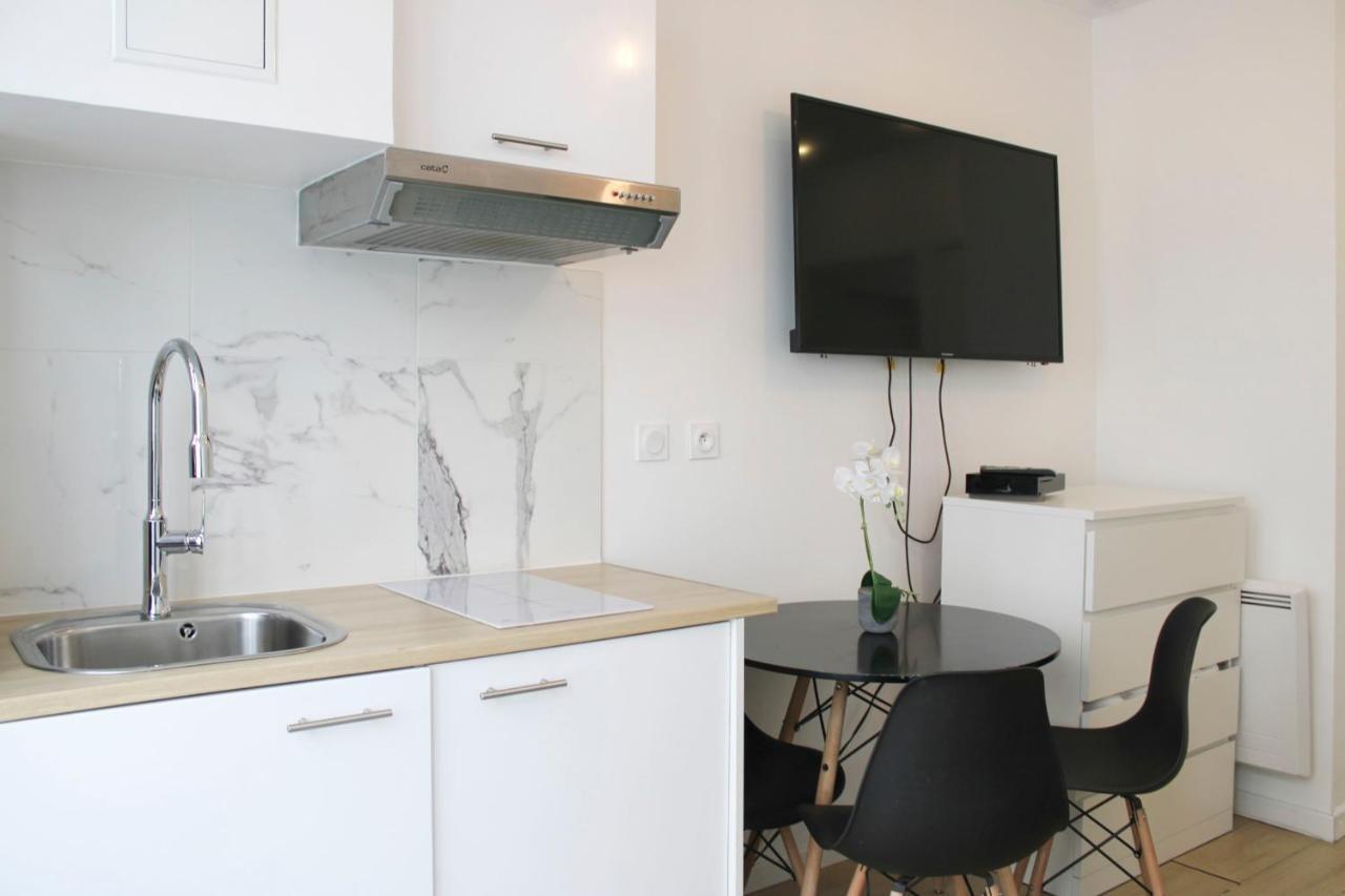 21m Comfortable Near The Eiffel Tower