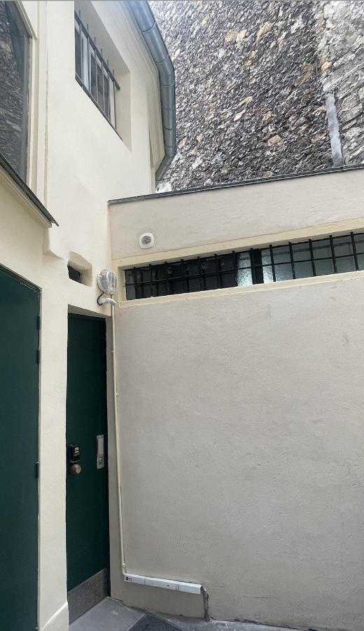 Appartement Beau Meublé 2min Du Moulin Rouge *