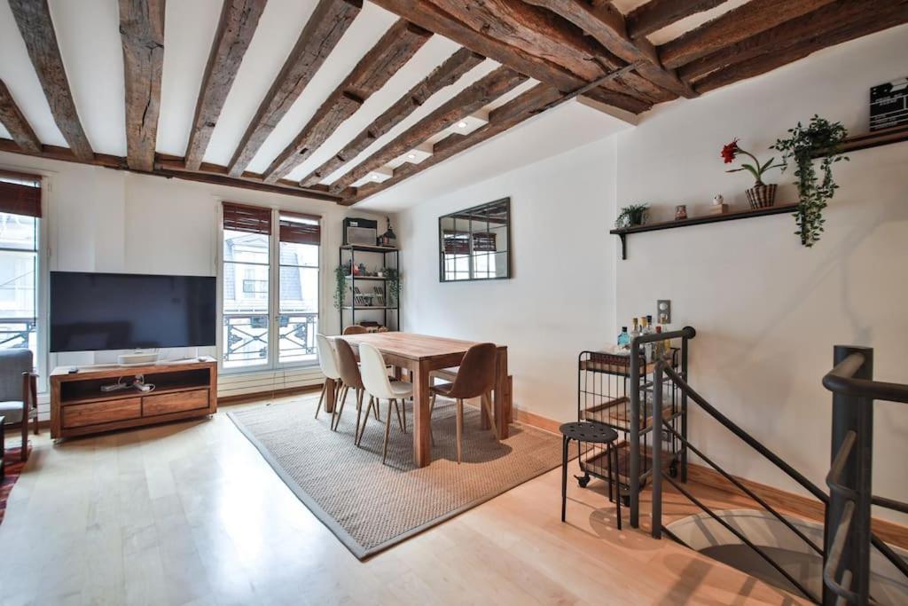 Apartment Typical Parisian Duplex#4pers#le Marais *