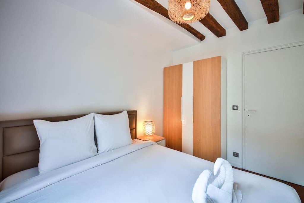Apartment Typical Parisian Duplex#4pers#le Marais Paris