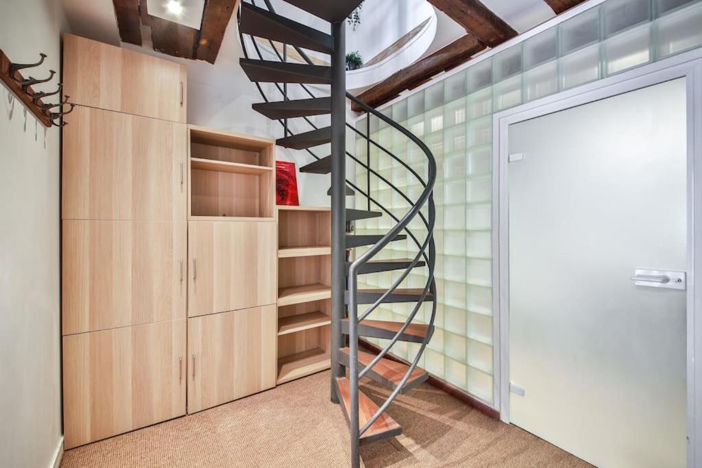Typical Parisian Duplex#4pers#le Marais Apartment