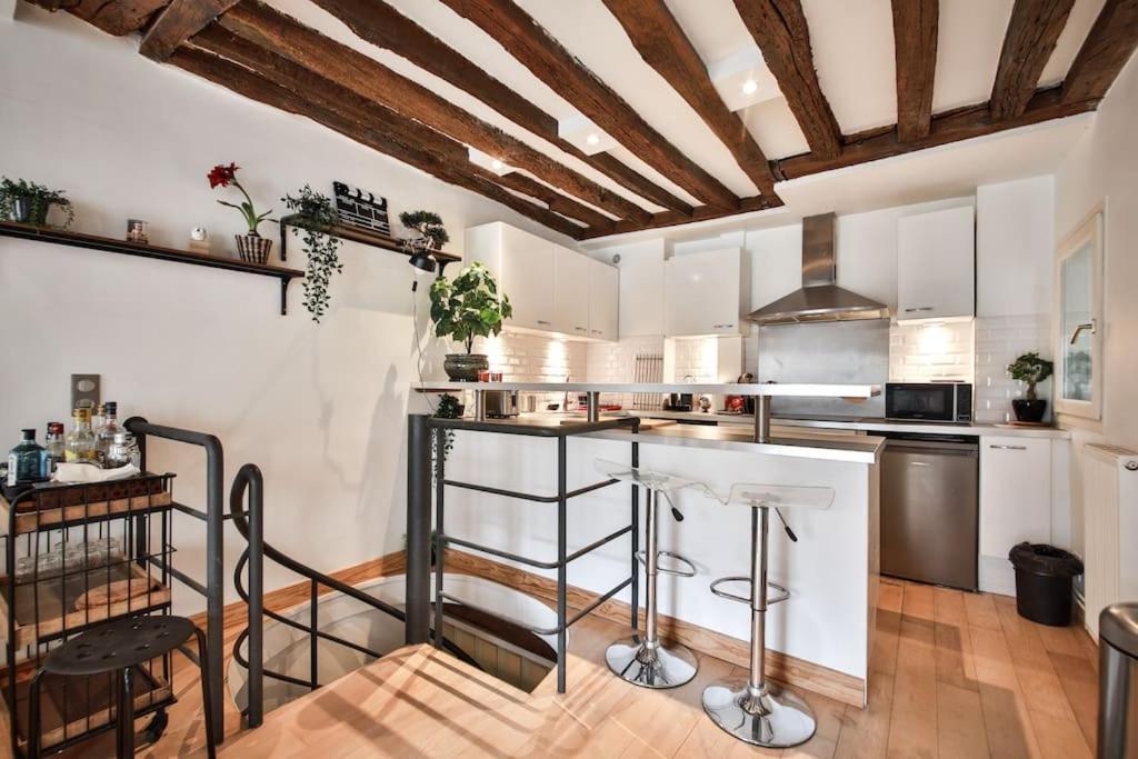 Apartment Typical Parisian Duplex#4pers#le Marais