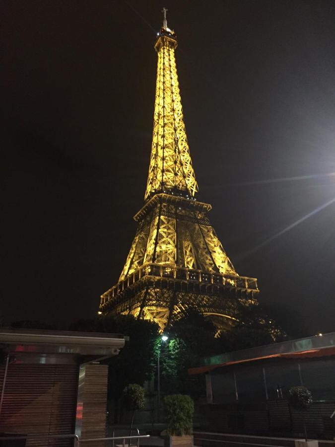 Cosy Sur Les Champs-elysees Renoved * Paris