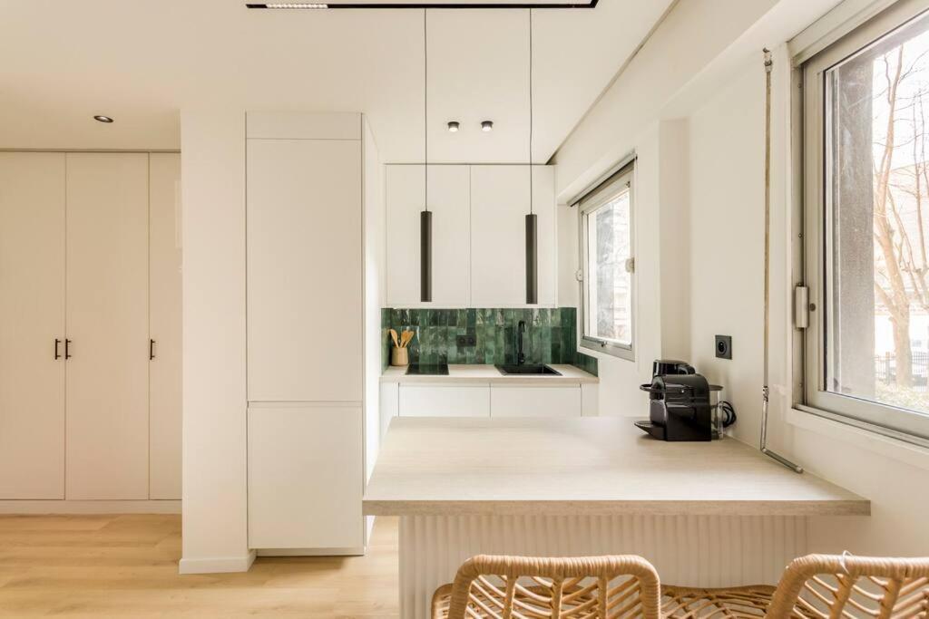 Appartement Luxurious 3 Min Walk From Eiffel Tower *