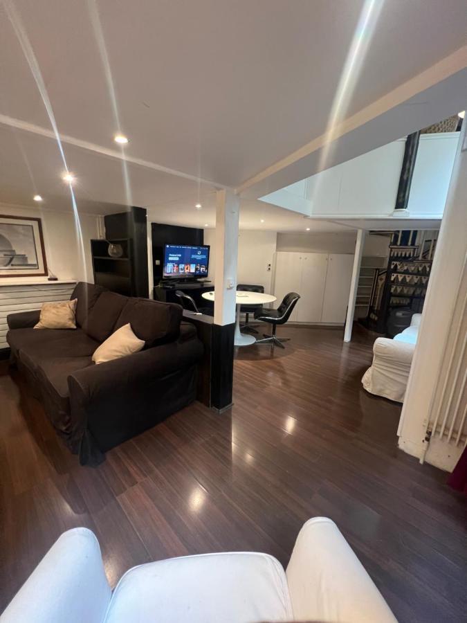 Appartement Av Montaigne Champs Elysee Paris