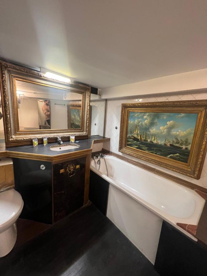 Av Montaigne Champs Elysee Appartement Paris