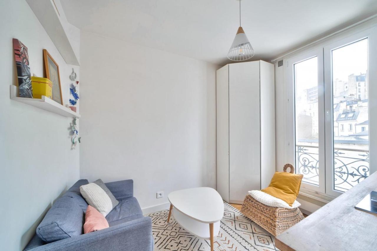 Charming For 2 In The Heart Of The 20th Arrondissement Paris