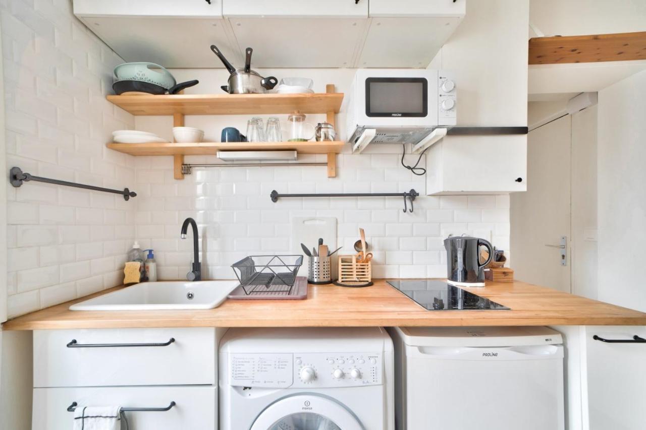 Apartment Charming For 2 In The Heart Of The 20th Arrondissement Paris