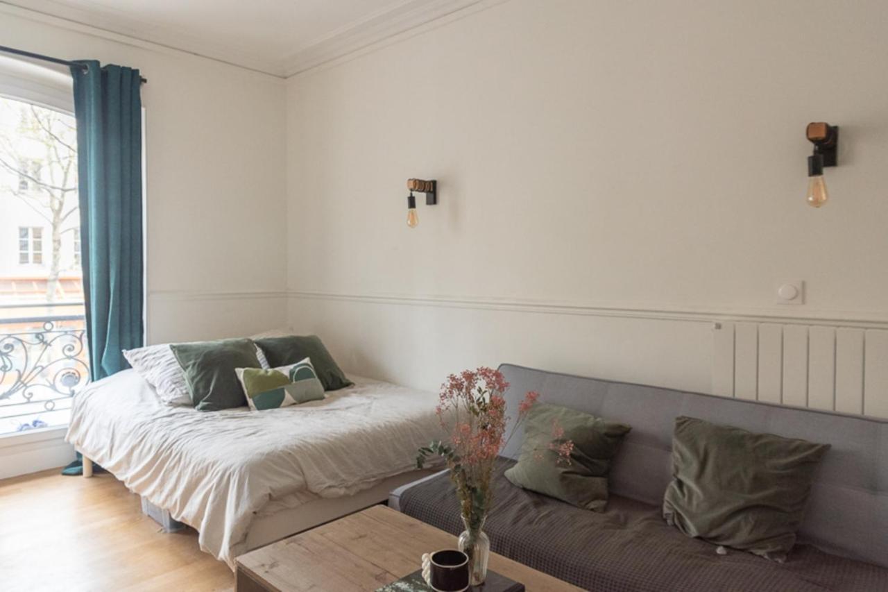 Apartment Bright Studio Near The Center Of Paris