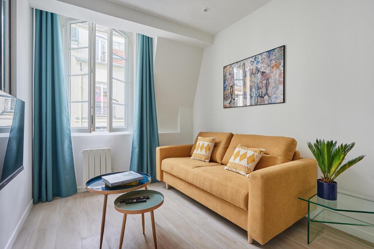 Center Of By Prestige Appartement Paris