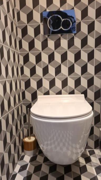 Modern Guy Moquet Citycosy Apartment *