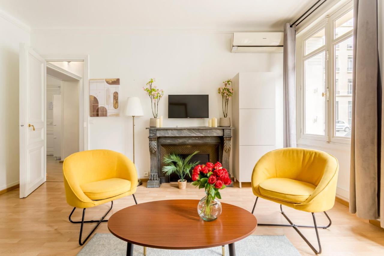 Cozy - Champs Elysees - Mollien