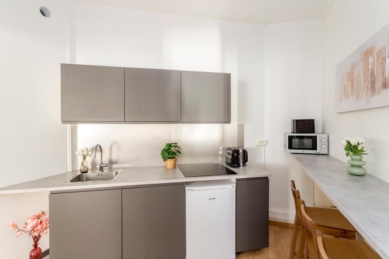 Cozy - Champs Elysees - Mollien