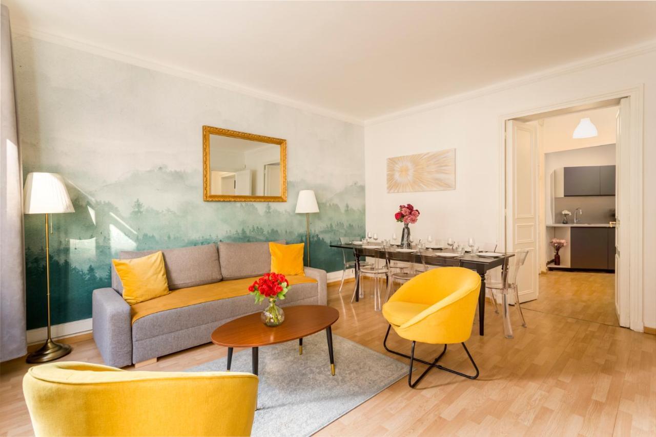 Cozy - Champs Elysees - Mollien