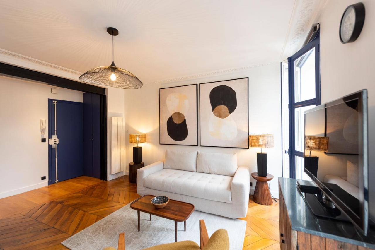 Halcyon Apartment Paris