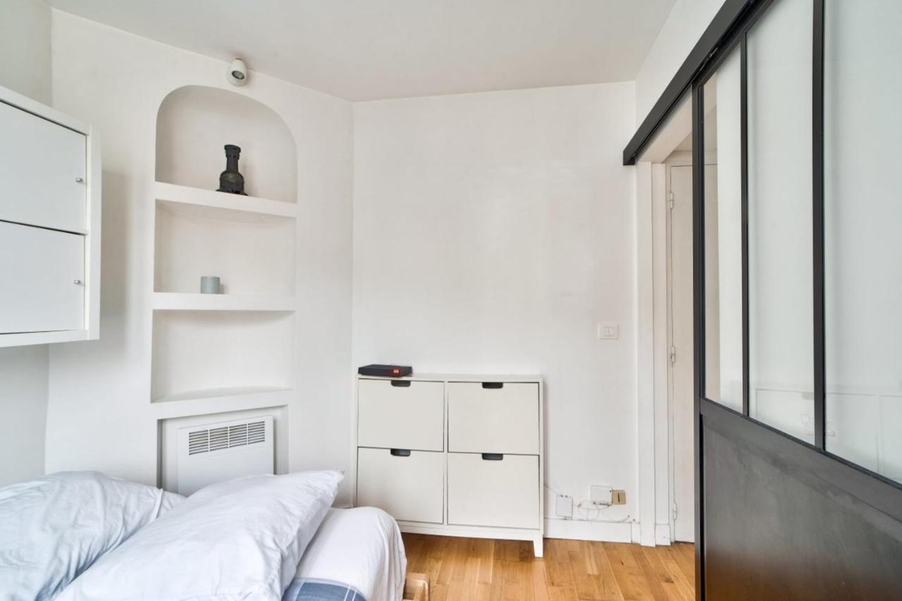 Charming For 2 In The Heart Of The 20th Arrondissement Paris