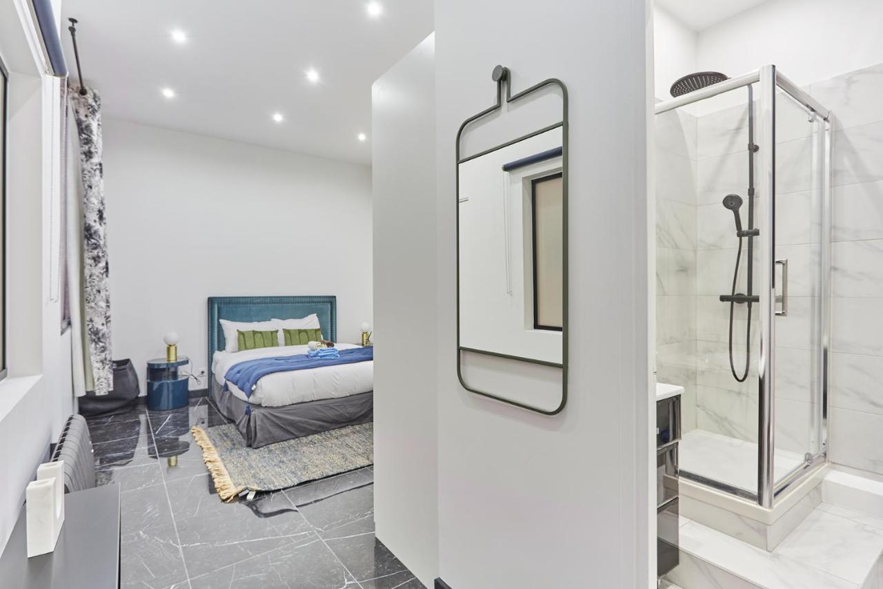 Rent A - Charon Apartment