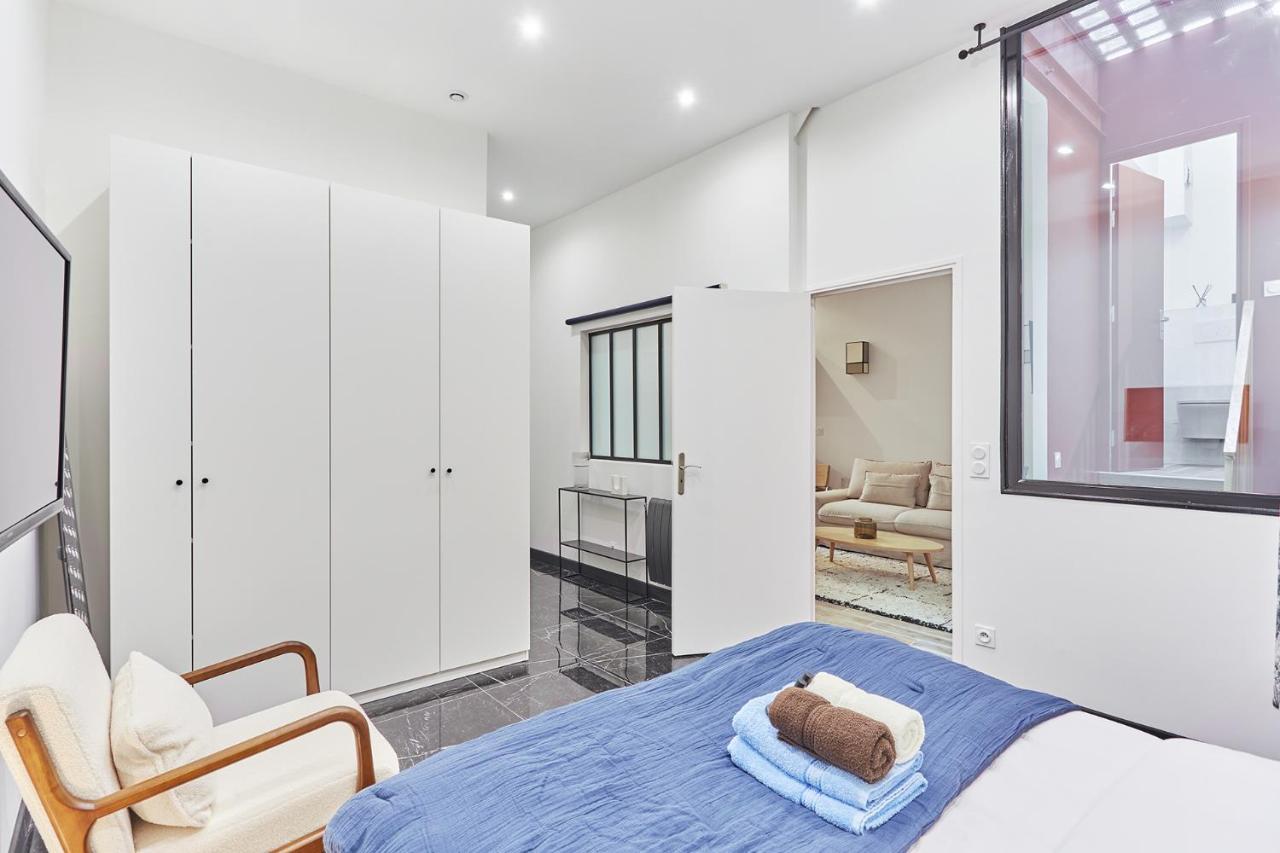 Apartment Rent A - Charon Paris