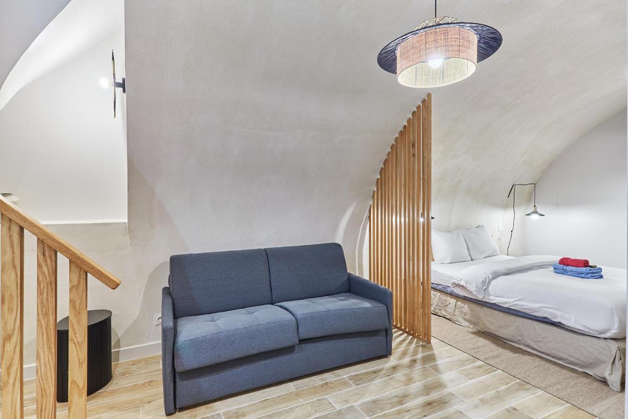 Apartment Rent A - Charon *