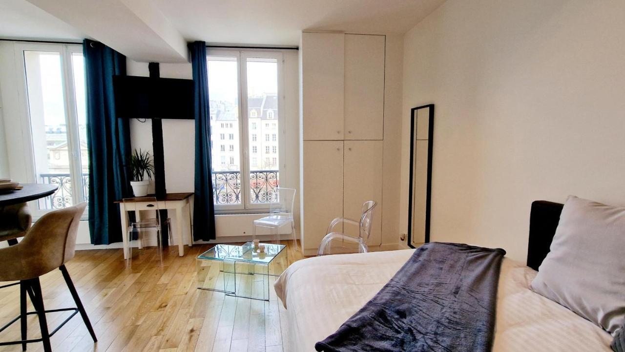 Apartment Innocenti Paris