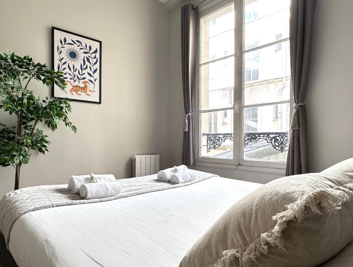 Quiet Retreat In Le Marais Apartment *