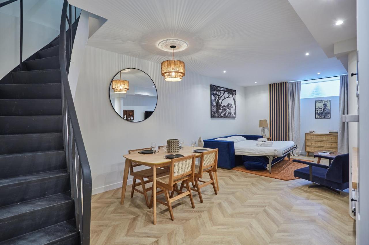 Duplex Center Of By Prestige Apartment Paris