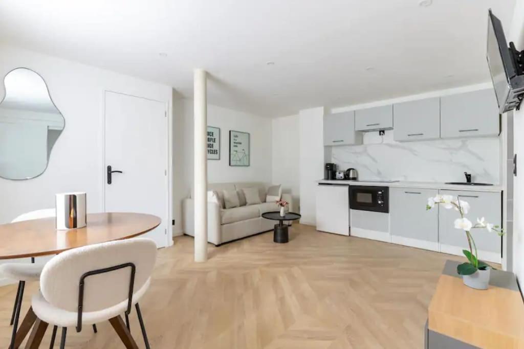 Pte De La Chapelle Magnifique 1br Apartment