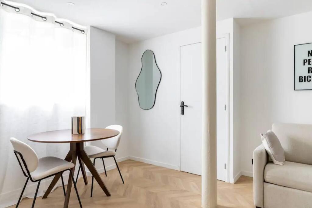 Pte De La Chapelle Magnifique 1br Apartment *