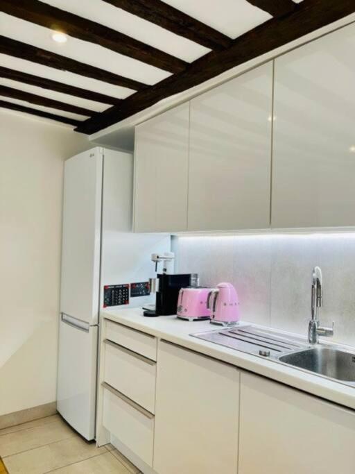 Enjoy Apartment *