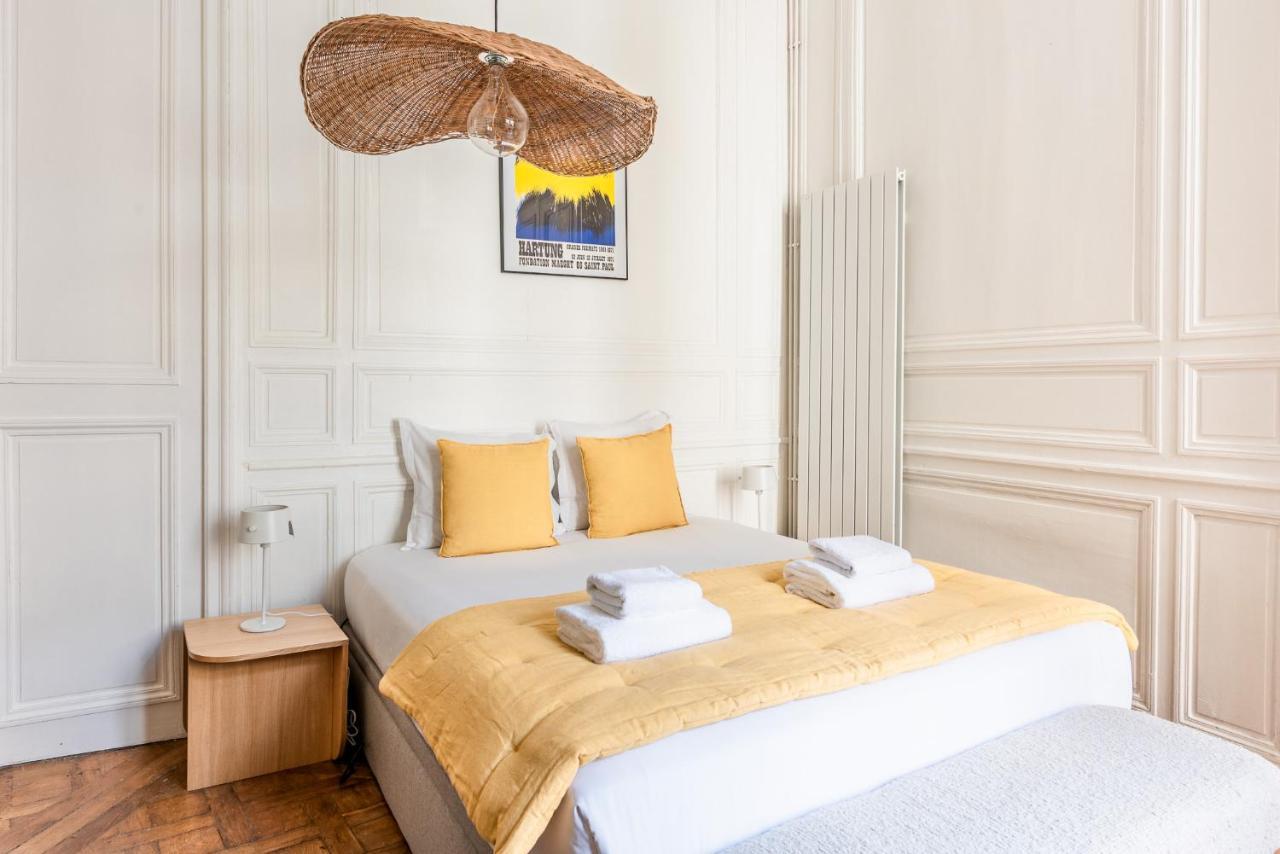 Outstanding Parisian Flat In Heart Of Center Apartment *