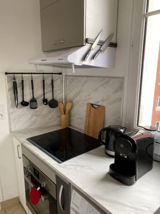 Appartement Cosy 2 Pieces 15e *