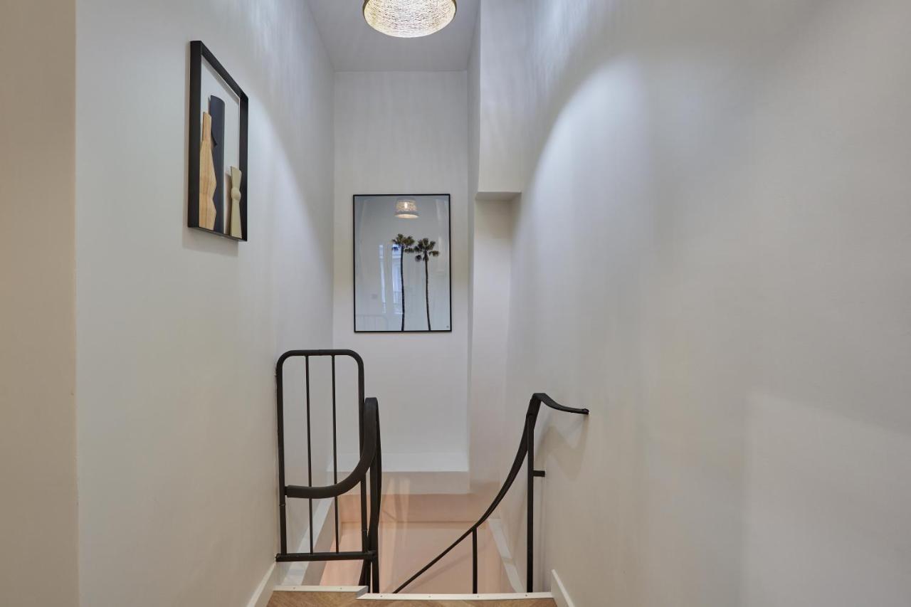 Duplex Center Of By Prestige *