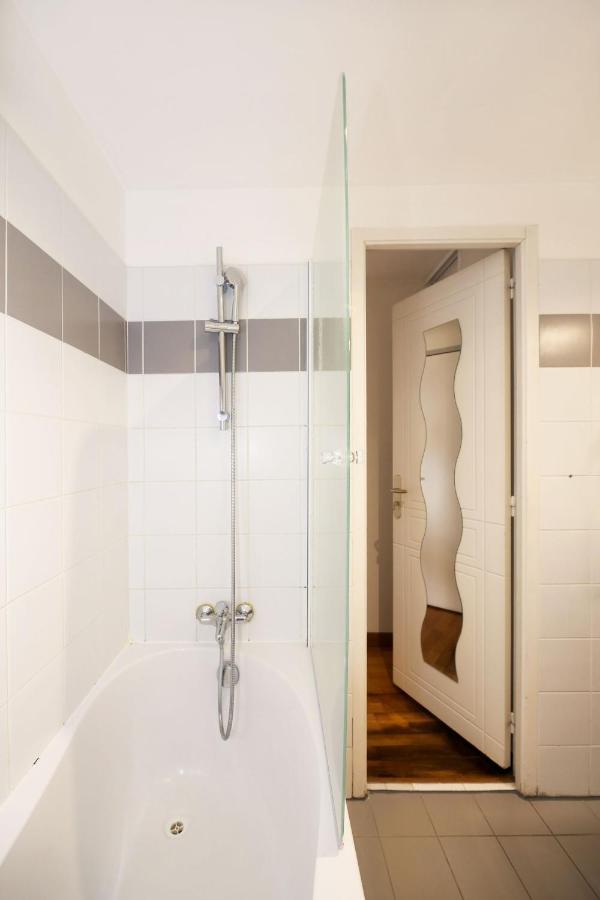 502- Studio De Charme Dans Quartier Anime 5 Apartment