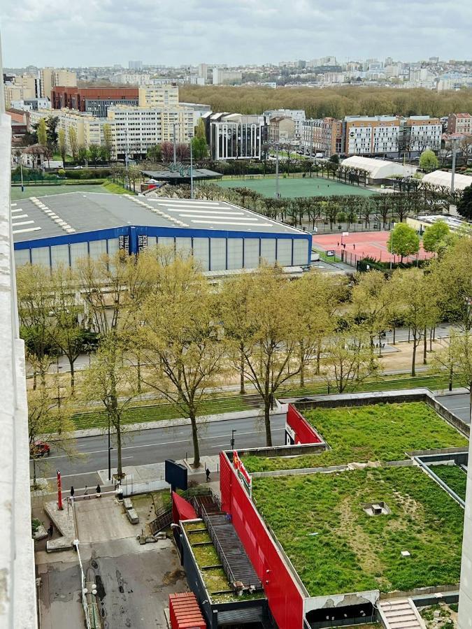Near Subway And Supermarket Appartement *