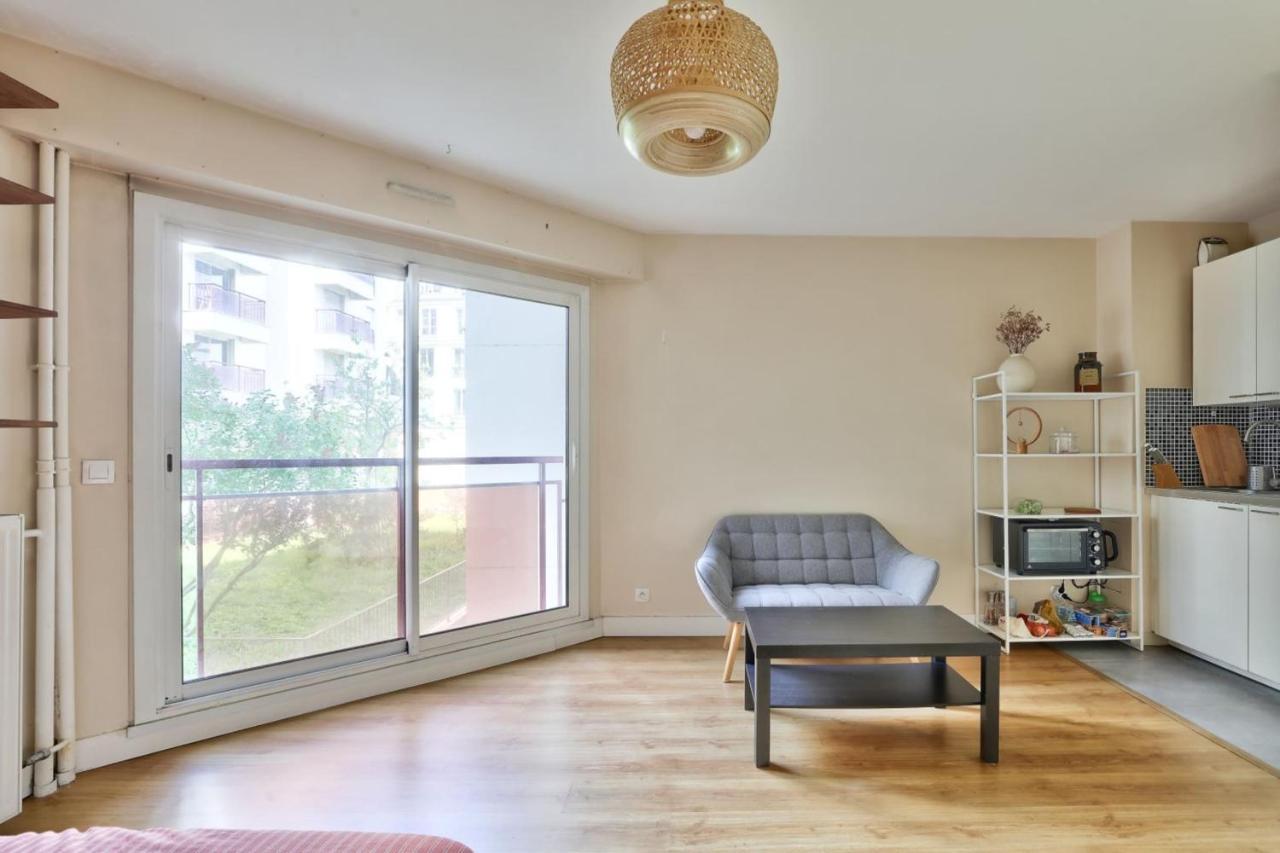 Apartment For 2 People In La Villette Paris