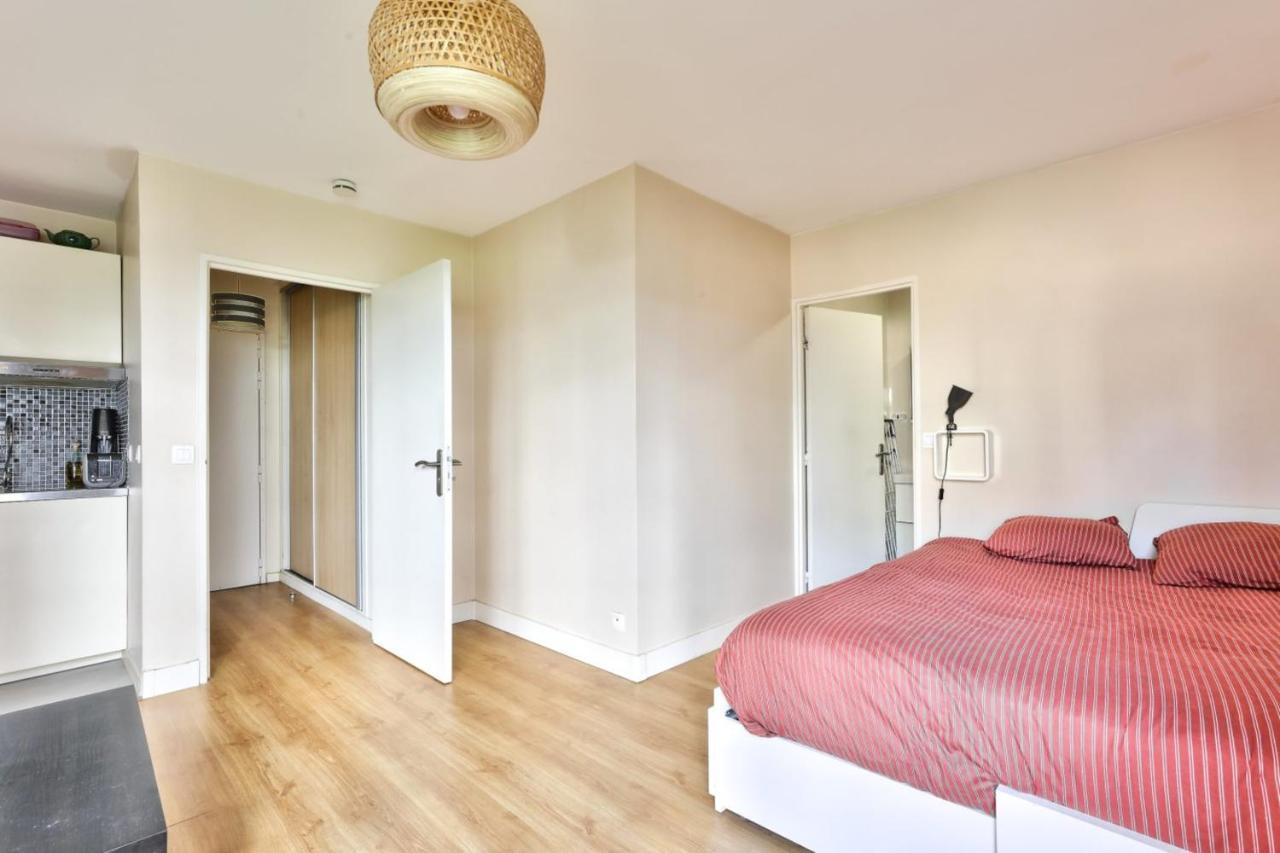 Apartment For 2 People In La Villette Paris