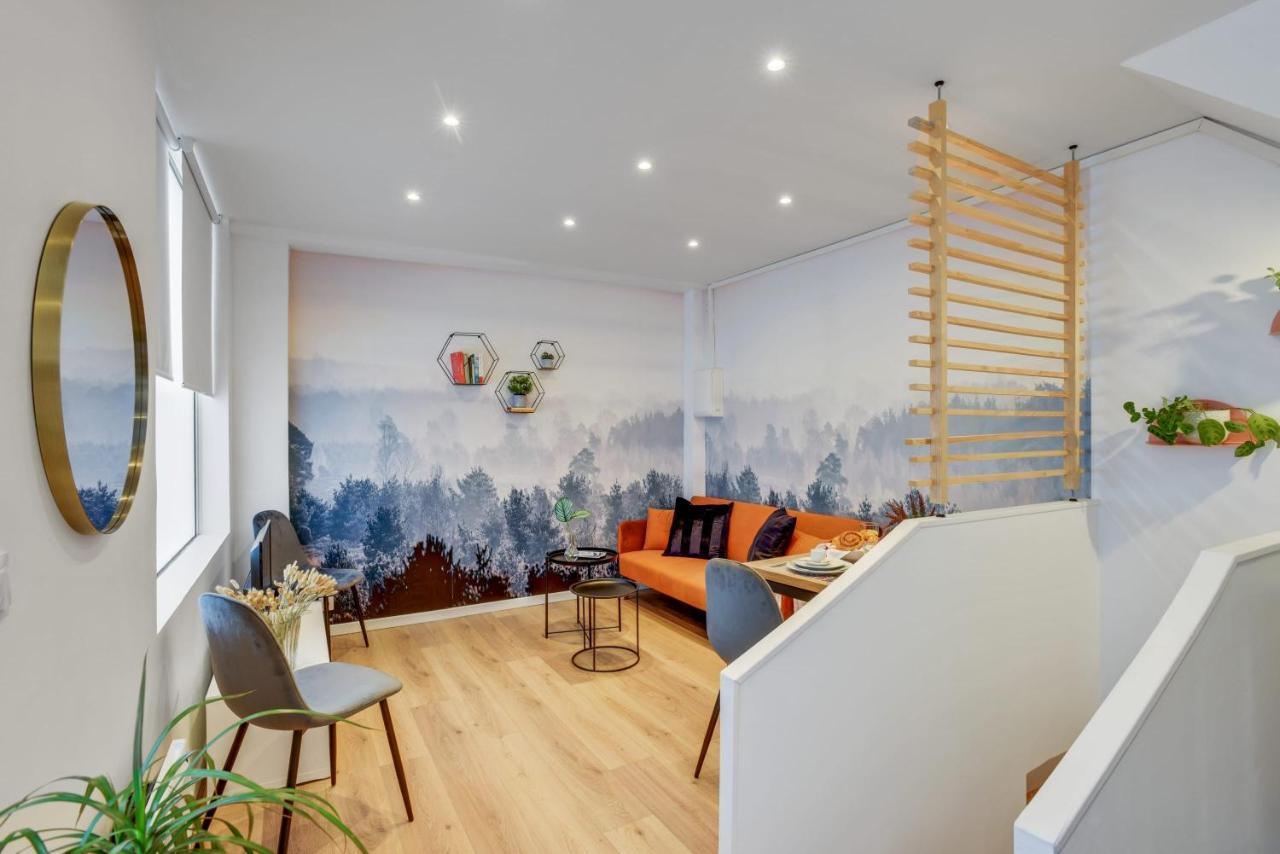 Well Decorated One Bedroom Aprtment In Heat Of Paris, Short Walk To Palais Garnier , Apartment Paris