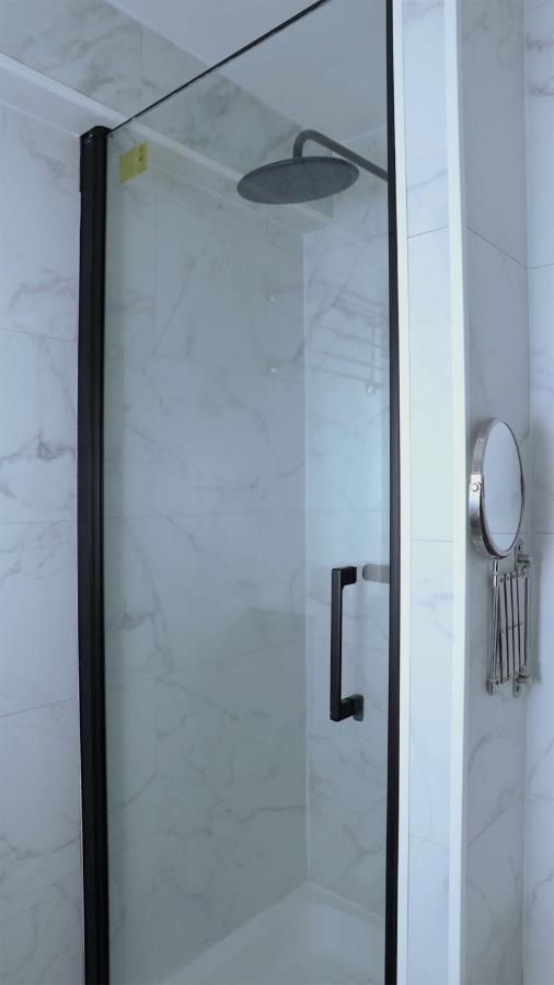 Arc De Triomphe-champs Elysees Apartment Paris