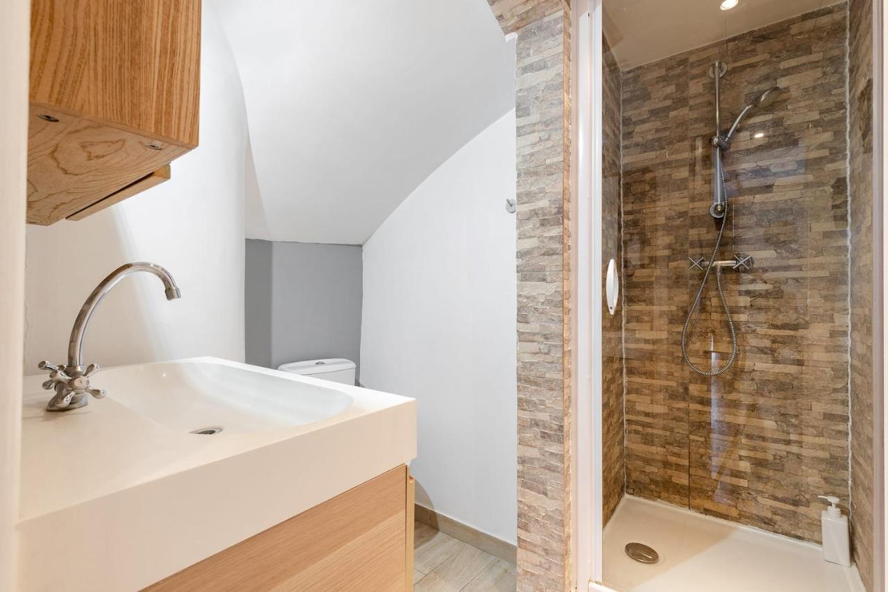 Apartment Rue Cler - Eiffel Tower *