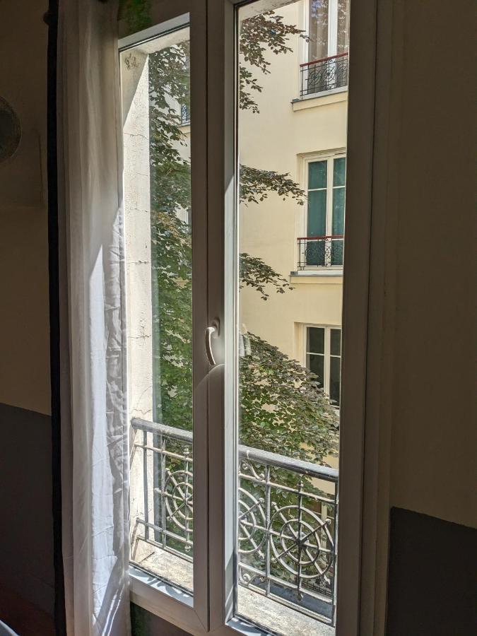 20 Apartment *